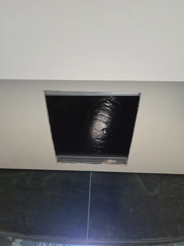 안산 오피스텔 천장 에어컨 점검용 PVC450 점검구 시공 - 타공