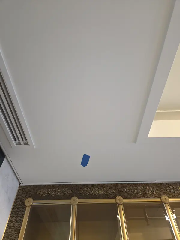 수원 상가 천장 에어컨 배관 점검용 PVC400 점검구 시공 - 작업 전 천장 상태